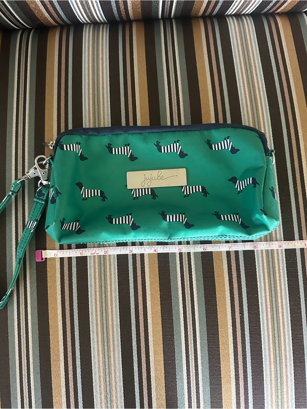 Ju-Ju-Be medium set piece wristlet pouch in providence Print